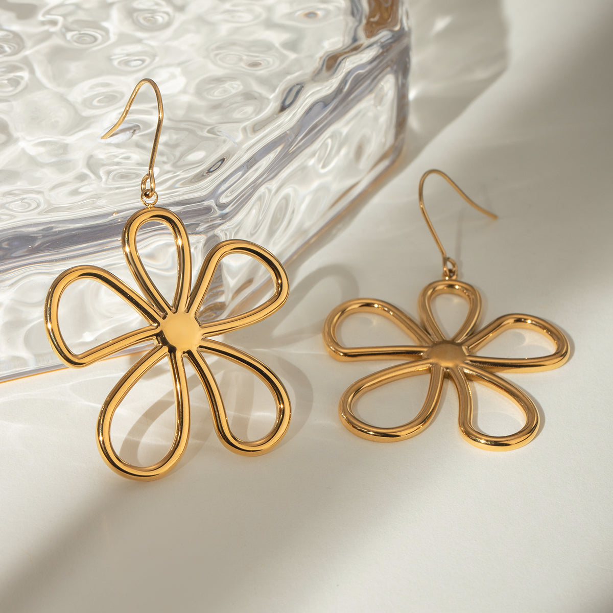 18K Gold-Plated Flower Earrings - Heeler & Dash